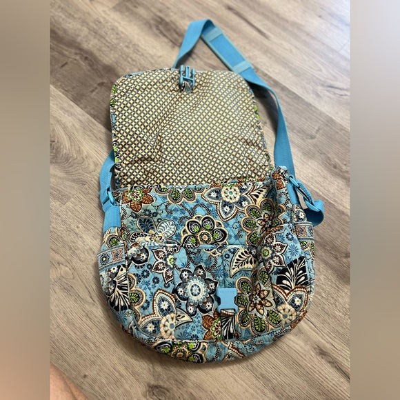 Vera Bradley Large Crossbody Messenger Bag - Picture 3 of 7